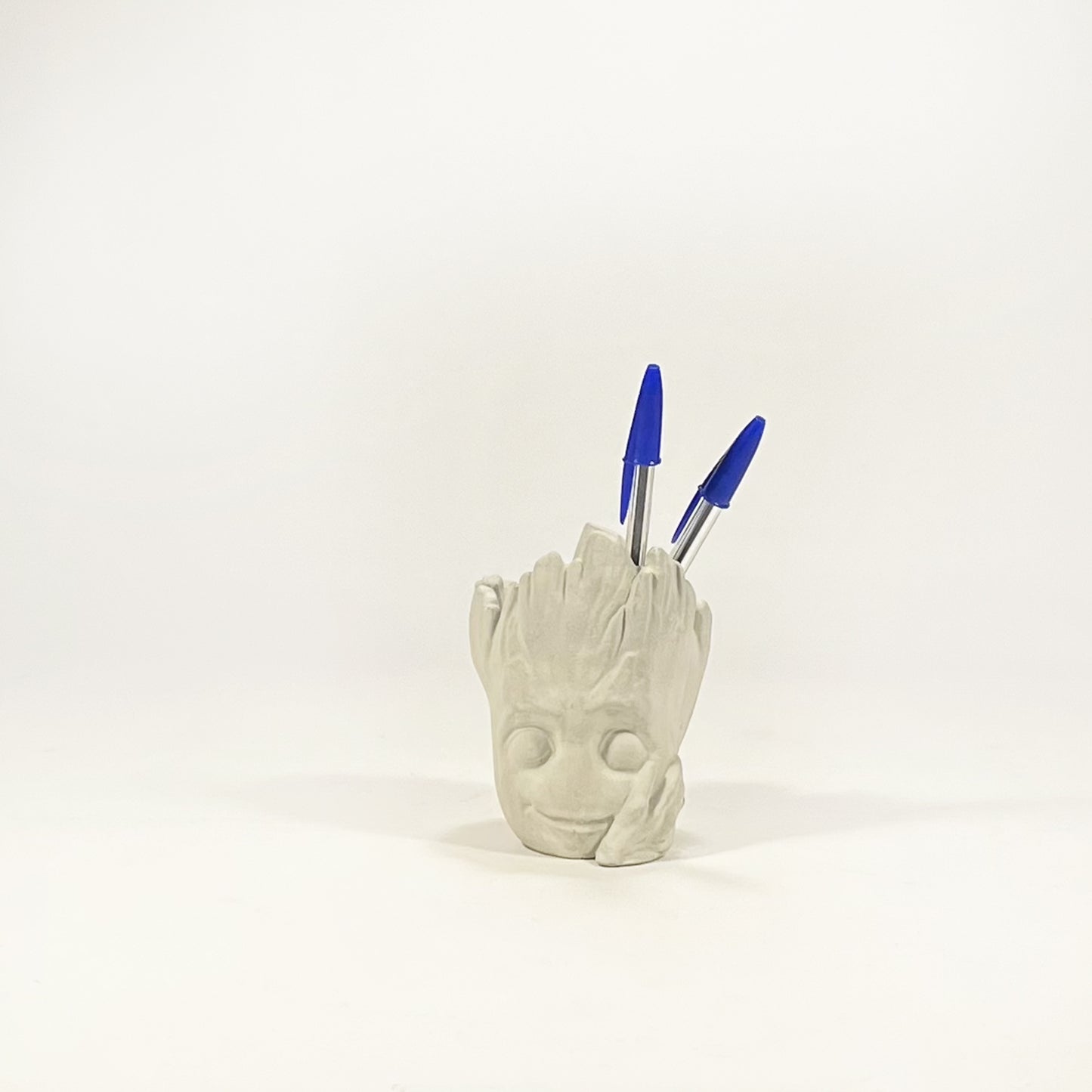 Baby Groot vase/ penholder